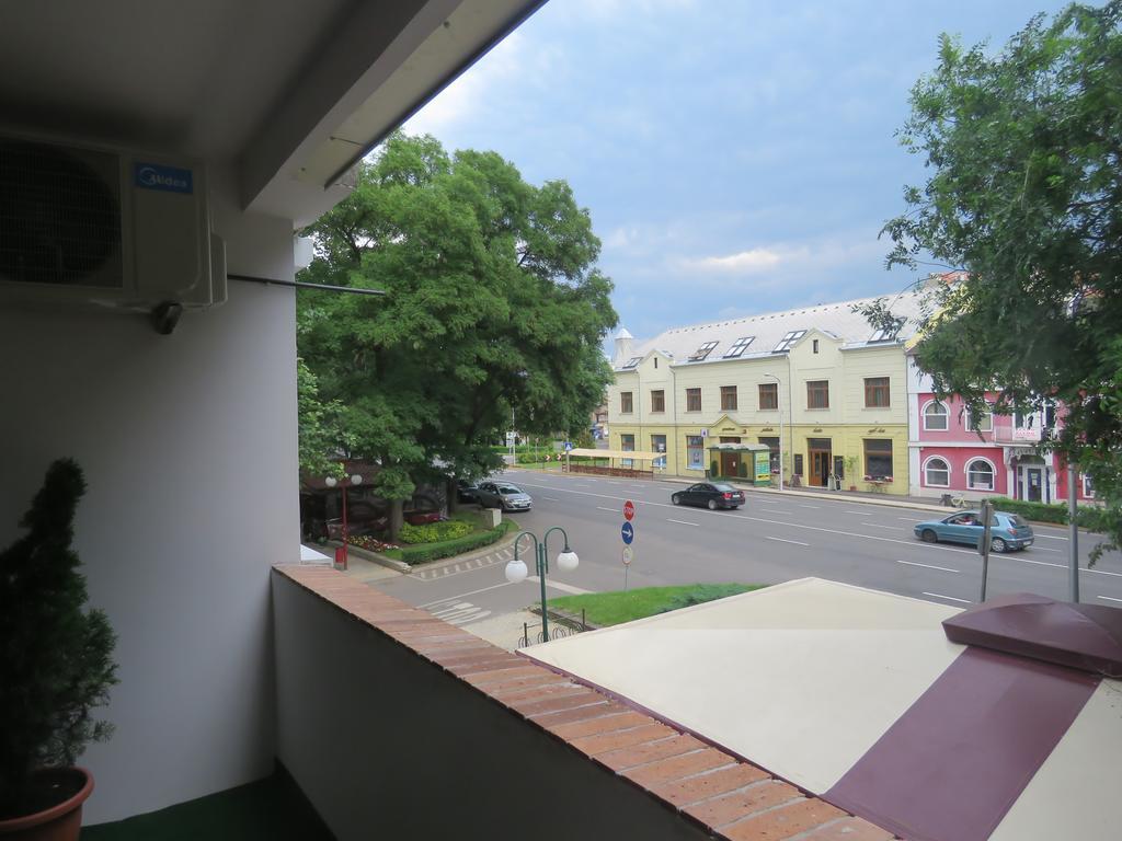 Szofi Apartman Hajdúszoboszló Extérieur photo